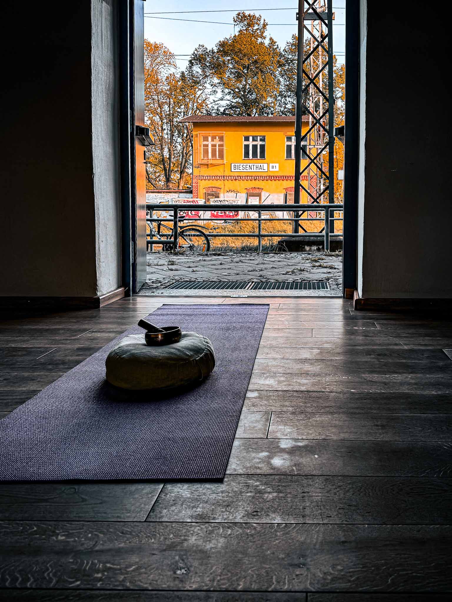 Yogakurs - geeignet für: Fortgeschrittene - Yogaraum im Kulturbahnhof Biesenthal - WellnessYoga -Yoga & Sehtraining