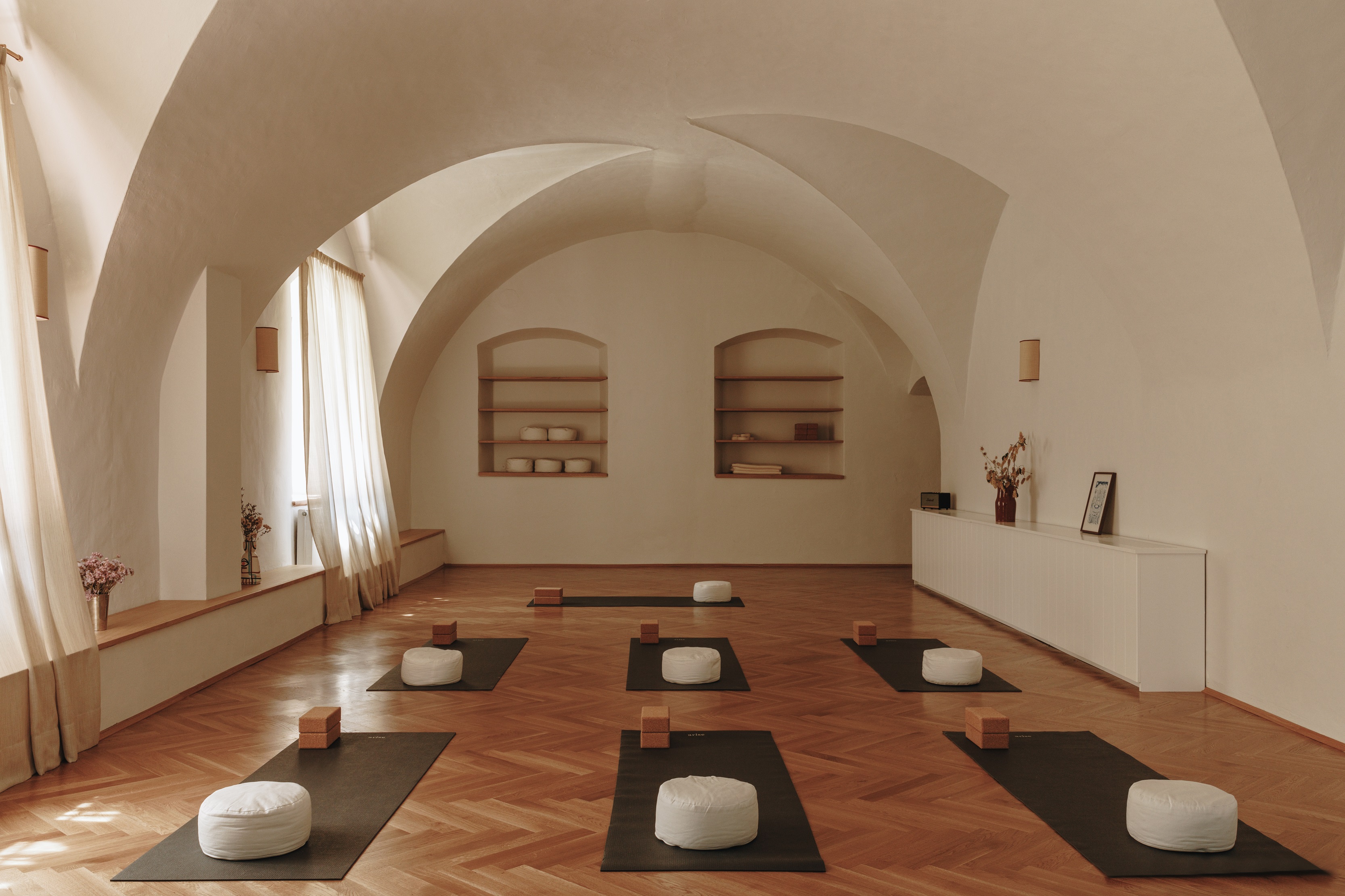 Yogakurs - Eventart: Yoga-Retreat - RnB YOGA & WINE RETREAT