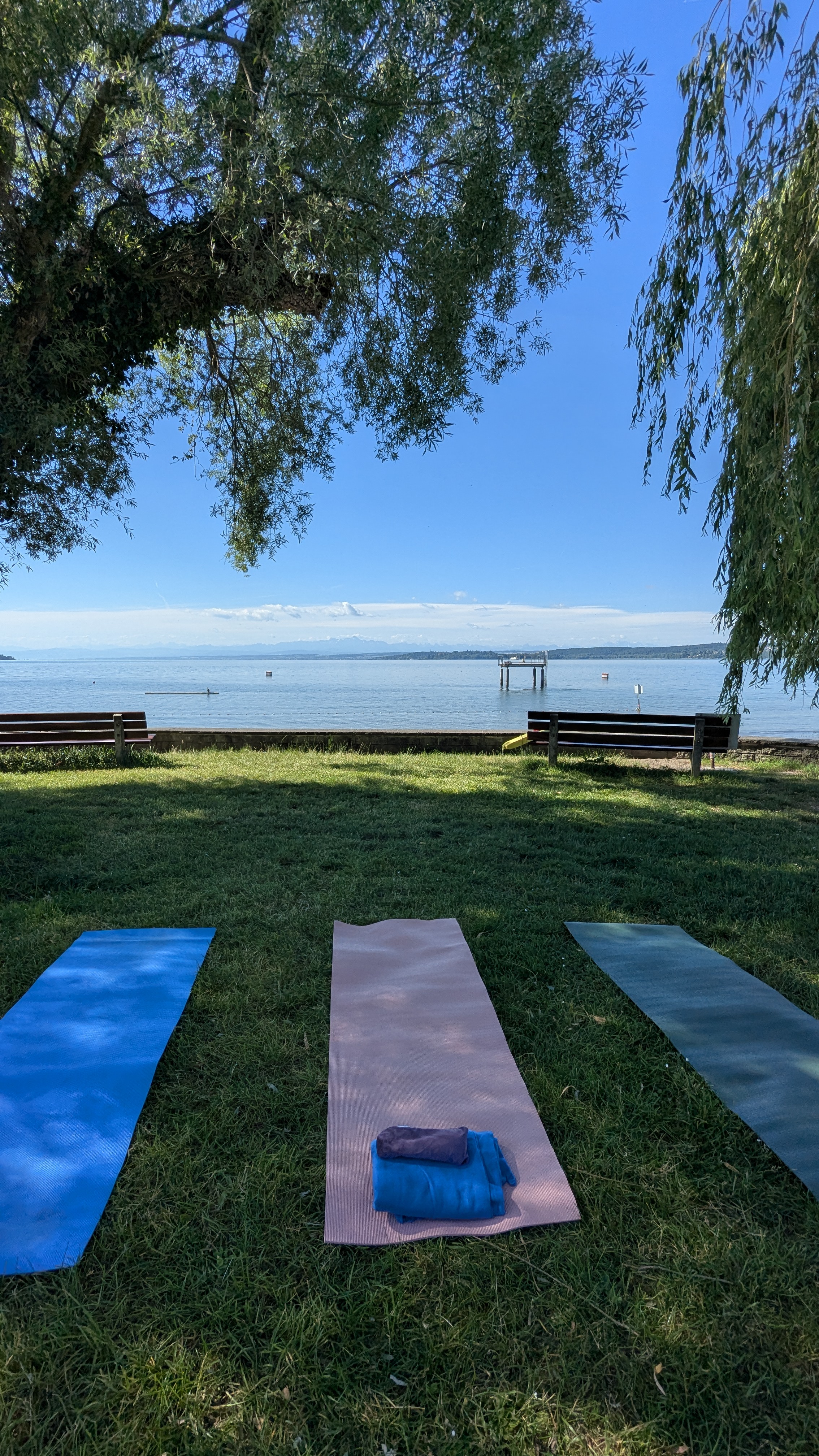 Yoga class - Yogastil: Meditation - Lakeside Morning - Exklusives Morgenritual mit Yoga am Bodensee 