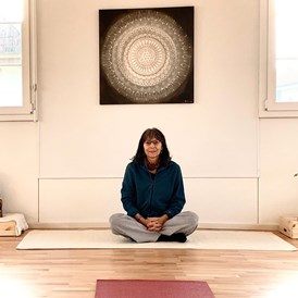 Yoga: Ananda Oedipe - Ananda Oedipe satyam Yoga Zentrum