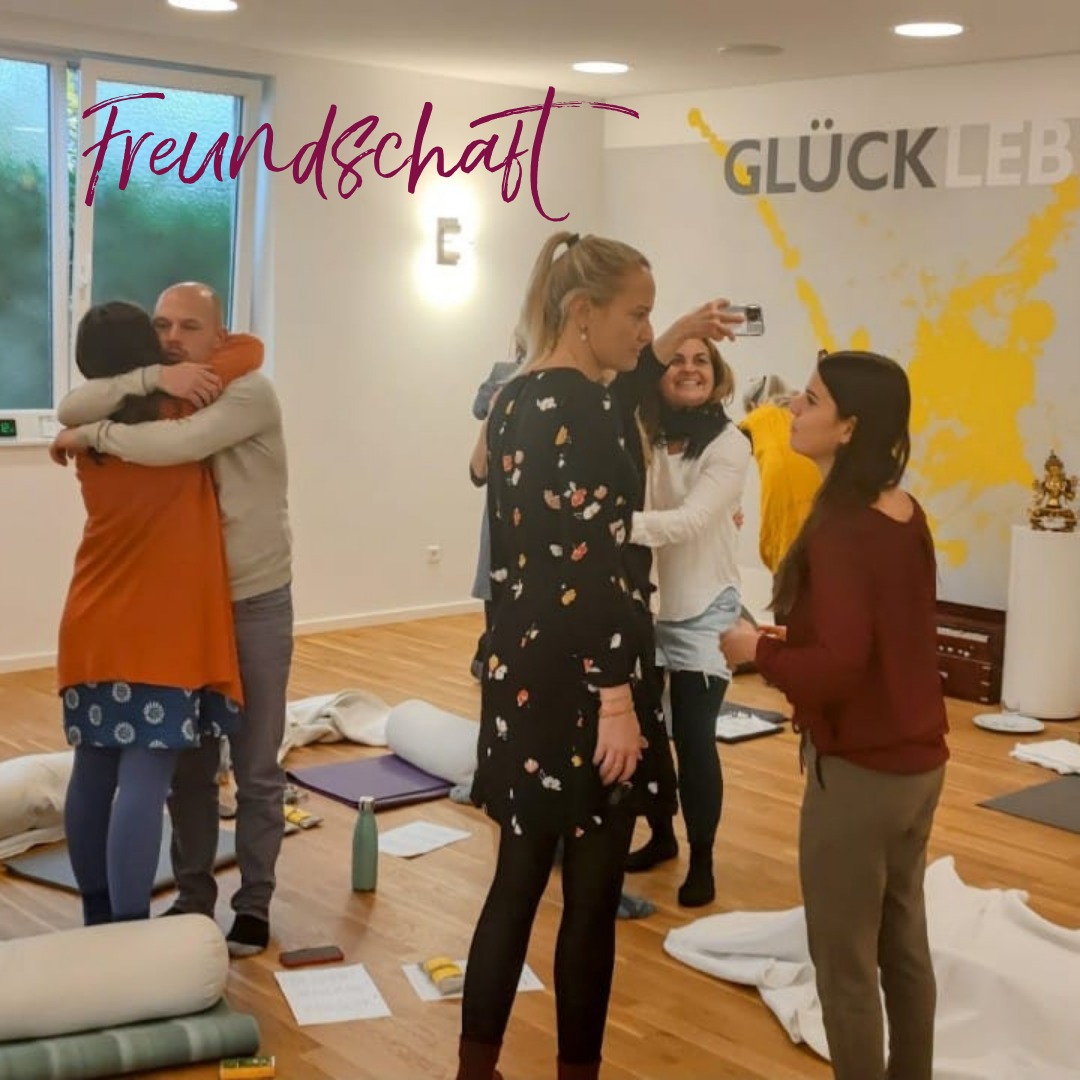 Yogalehrer Ausbildung: 200h Inner Flow Yoga Teacher Training 2027