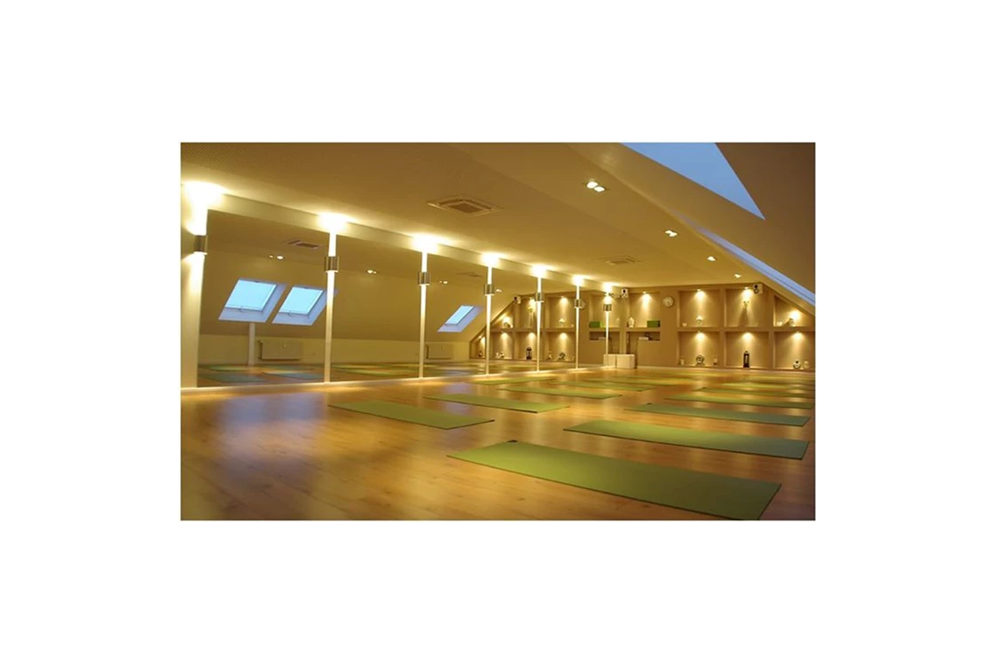 Yoga: https://scontent.xx.fbcdn.net/hphotos-xpf1/t31.0-8/s720x720/858002_116636011853283_816485949_o.jpg - Body & Soul Aachen Pilates & Yoga Studio