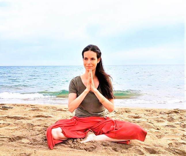 Yoga: Yoga Stunde am Strand in Spanien - Kinesiologie & Yoga