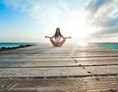Yoga: https://scontent.xx.fbcdn.net/hphotos-prn2/t31.0-8/s720x720/886702_299327140204944_789477665_o.jpg - Yoga Life