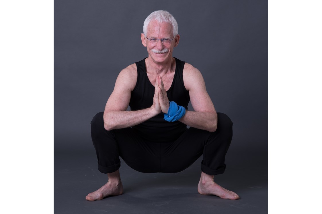 Yoga: just YOGA - Peer Baldamus