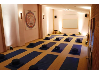 Yoga: Tripura Sundari Raum im MahaYoga Zentrum, der Deutschen Akademie für traditionelles Yoga e.V. - Deutsche Akademie für traditionelles Yoga e.V. (in Berlin)
