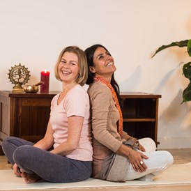 Yoga: deine Yogalehrerinnen Heike und Anja - DeinYogaRaum