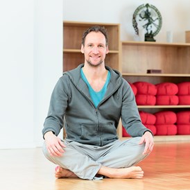 Yoga: Timo Brückner