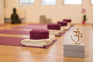 Yoga: Hatha Yoga anfängergerecht, Präventionskurs Hatha Yoga, Onlinekurs Hatha Yoga ,  - Sylvies Yoga in Nürtingen