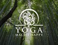 Yoga: https://scontent.xx.fbcdn.net/hphotos-xfp1/t31.0-8/q83/s720x720/12622278_531817966991491_6101846064472046858_o.jpg - Yoga macht happy