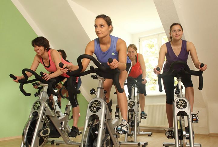 Yogakurs - Lüneburger Heide - https://scontent.xx.fbcdn.net/hphotos-xaf1/t31.0-8/s720x720/737904_445084338880524_607180192_o.jpg - Santosha Fitness und Yoga