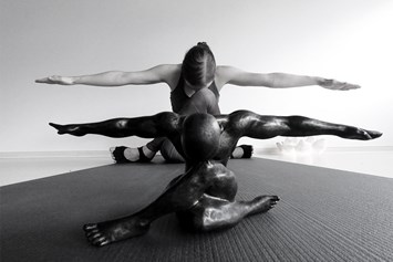 Yoga: Kira Lichte aka. Golight Yoga