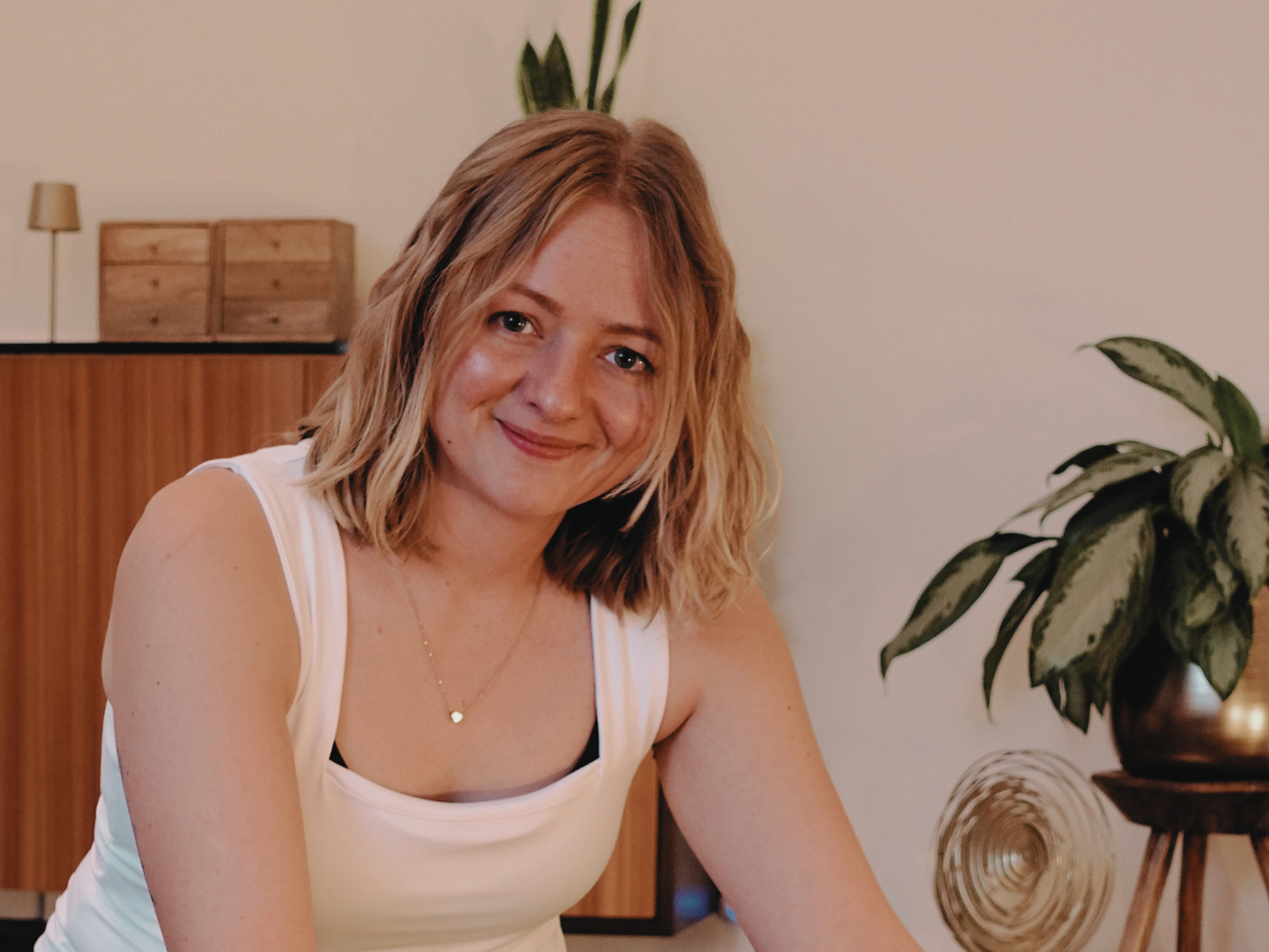 Yoga: Zarah Ziegler - deine Yogalehrerin - green & gold Yogastudio - Zarah Ziegler