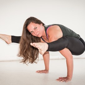 Yoga: Denise Weiner