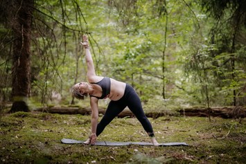 Yoga: Yoga ist für alle da! Man muss nicht super schlank oder beweglich sein um Yoga zu üben. :) - Christine Raab