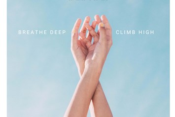 Yoga: Breathe Deep & Climb High Yoga Retreat - DanKe-Yoga - Daniela Kellner