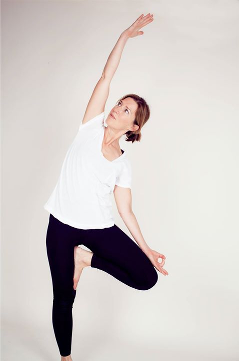 Clase de yoga - Dachau - https://scontent.xx.fbcdn.net/hphotos-xtf1/t31.0-8/s720x720/10629327_981512821864140_1953263853601424375_o.jpg - Abenteuer Yoga