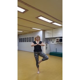 Yoga: Studiobild - Dr. Sylvia Hanusch