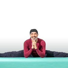 Yoga: Sevdalin Trayanov