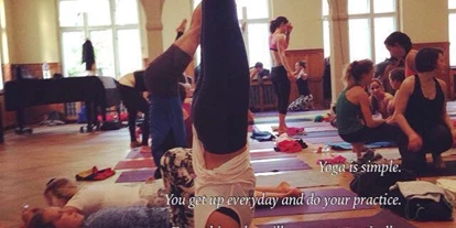 Yoga course - Dresden Altstadt - https://scontent.xx.fbcdn.net/hphotos-xap1/v/t1.0-9/12644659_777910892342663_4838426442917600321_n.jpg?oh=d8813d54c36d7b8b1ae9acacc19a87d1&oe=575B3AEB - Yoga Playground