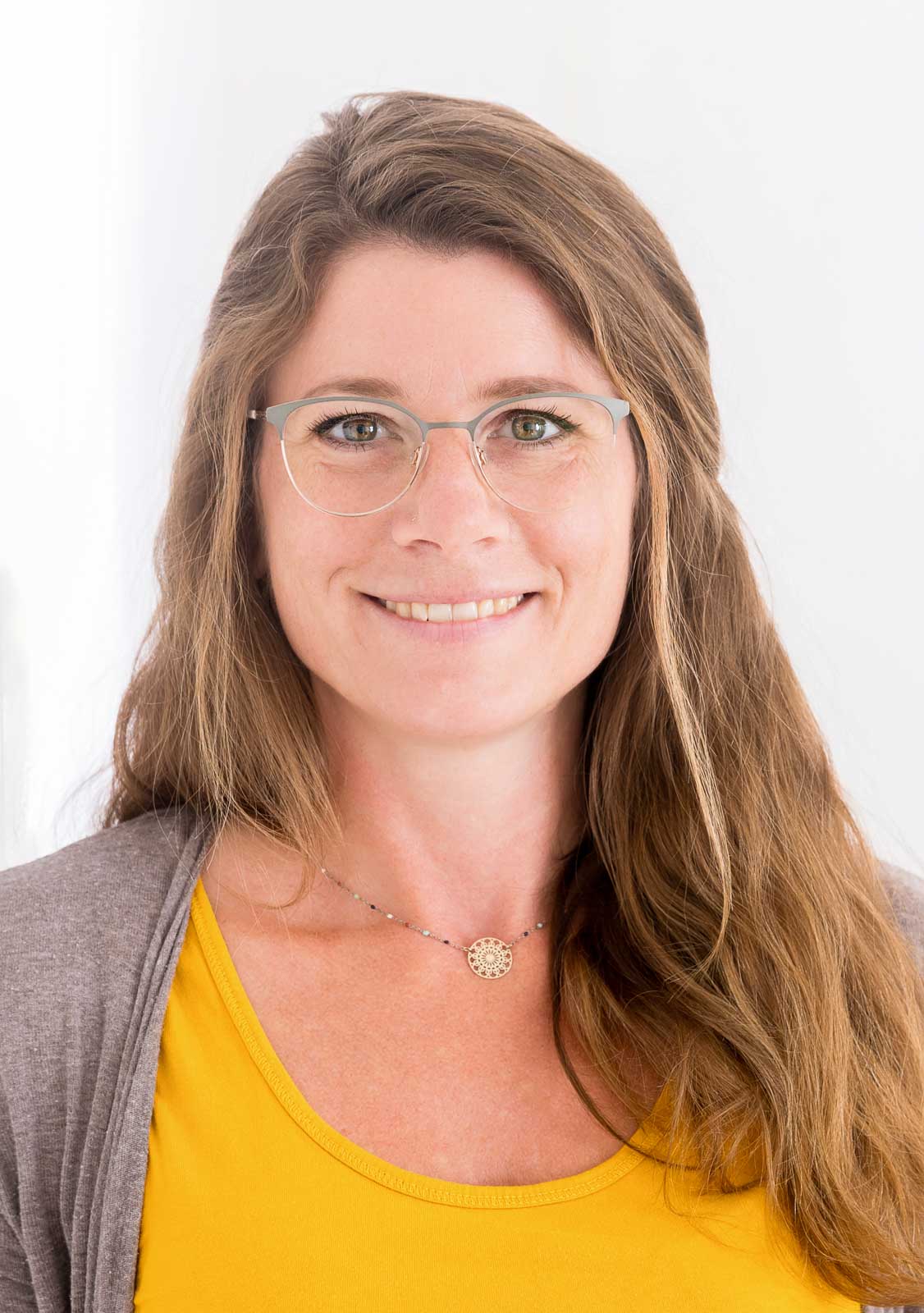 Yoga course - Ahrensburg - Yoga Saviera - Hatha Yoga Onlinekurs