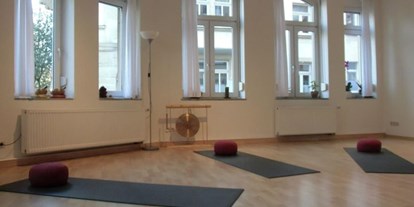 Yoga course - Erfurt Altstadt - https://scontent.xx.fbcdn.net/hphotos-prn2/t31.0-0/p180x540/10608446_1509394526009073_6974114126695617002_o.jpg - Yogaschule Erfurt
