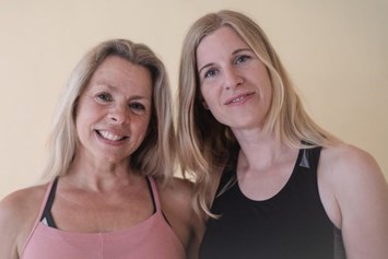 Yoga: devi Yoga Christine Howe