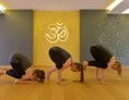 Yoga: Basic Yoga - YOGANOVA