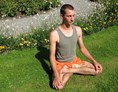 Yoga: https://scontent.xx.fbcdn.net/hphotos-xft1/t31.0-0/q84/p180x540/10373030_1480319562257103_3807468313998856649_o.jpg - SimpleMente-Yoga Esslingen