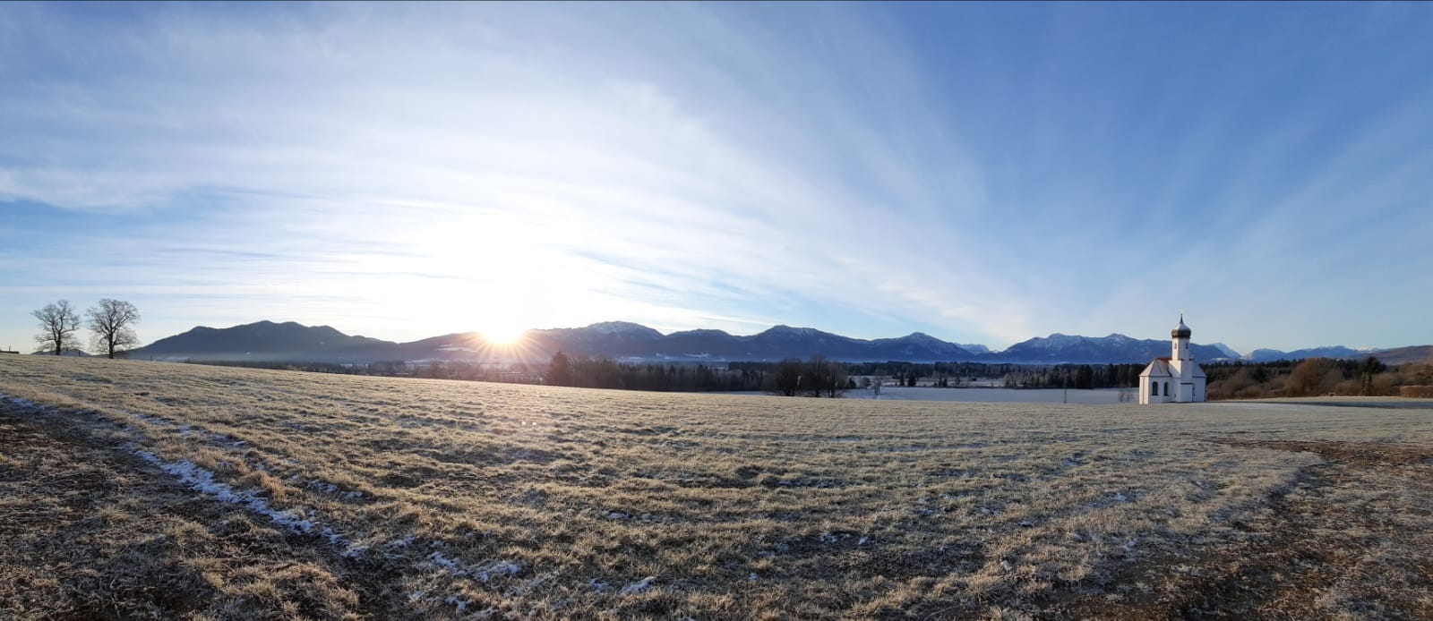 Yoga: LICHT UND LIEBE 💖 - Yogagarten / Yogaschule Penzberg Bernhard und Christine Götzl