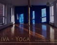 Yoga: https://scontent.xx.fbcdn.net/hphotos-xfa1/v/t1.0-9/s720x720/303415_329597433773408_1683606349_n.jpg?oh=f469d4a022319ab542b01e628a3441b9&oe=57513076 - Shiva-Yoga Yogastudio