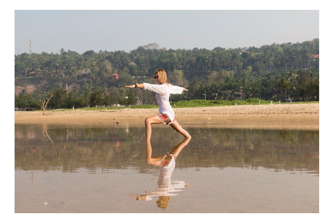 Yoga: Warrior 2 in Südindien  - Karin Hutter