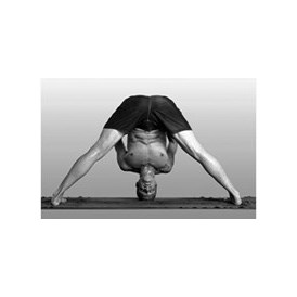 Yoga: ASHTANGA YOGA RAUM FRANKFURT - CHRIS - PRASARITA - ASHTANGA YOGA RAUM FRANKFURT
