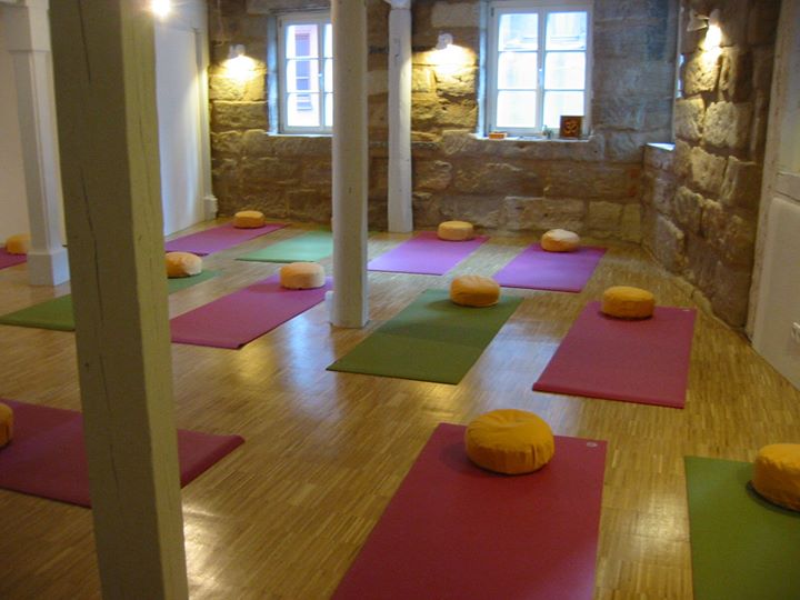 Yoga course - Fürth (Fürth) - https://scontent.xx.fbcdn.net/hphotos-xtf1/t31.0-0/p180x540/11157476_1642725819282398_5748908542672509285_o.jpg - Yoga Matsyendra