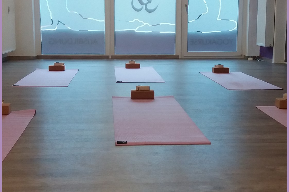 Yoga: Trainingsraum - Yoga Lounge