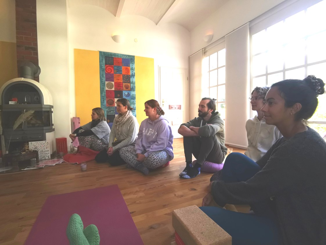 Yoga: Vinyasayogalehrer *Innen Ausbildung  - Shivas Yoga Lounge