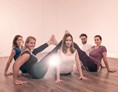 Yoga: https://scontent.xx.fbcdn.net/hphotos-prn2/t31.0-8/s720x720/10842290_774582542578411_3002494161400577900_o.jpg - Ganesha Yoga Lounge Heidelberg