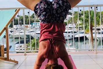 Yoga: Kopfstand Einzelstunde "Personal Yoga" Sommer 2019 - LebensManufaktur & YogaRaum