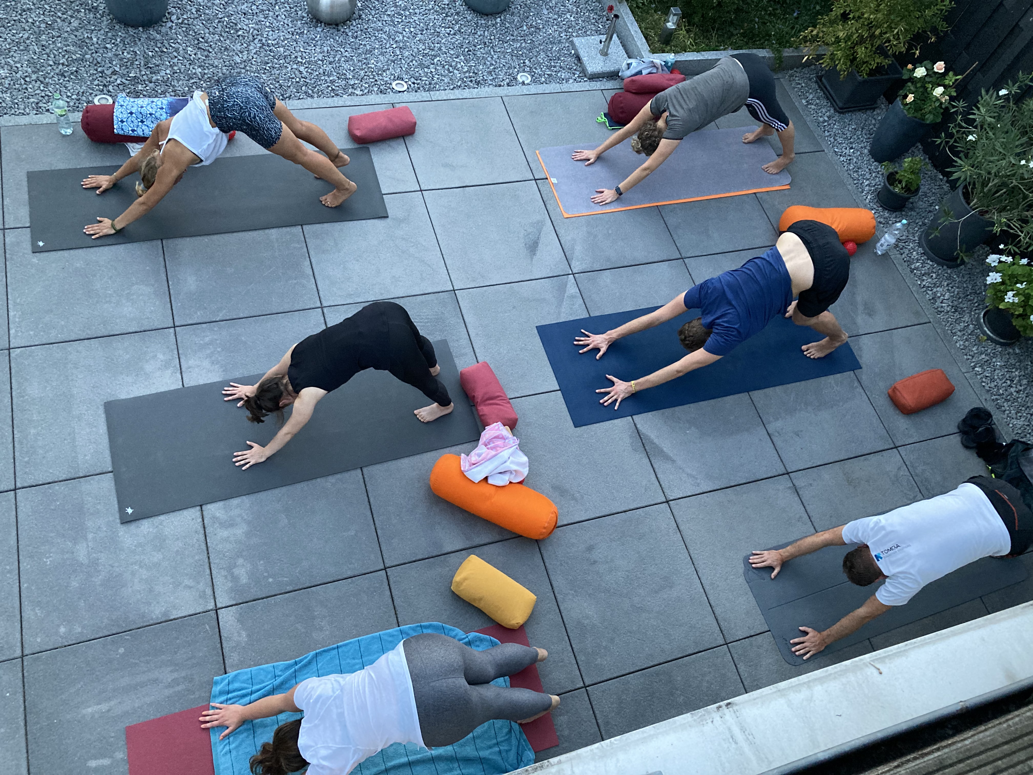 Yoga: Sommer-Yoga im Freien - dvividhaYoga