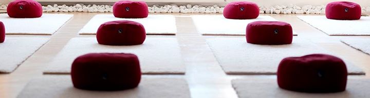 Clase de yoga - Sauerland - https://scontent.xx.fbcdn.net/hphotos-xta1/t31.0-8/s720x720/12232897_786442001465647_3832935931126122426_o.jpg - Yoga Christiane Peltner