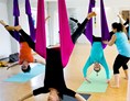 Yoga: Aerial Yoga ist für Anfänger und Fortgeschrittene gleichermaßen geeignet. Trage dich hier zum Newsletter ein und du bekommst alle Termine zu Kursen, Workshops, Ausbildungen und Angeboten:
http://aerial-yoga-kiel.de/   - Aerial Yoga Ausbildung mit Nicole Quast-Prell