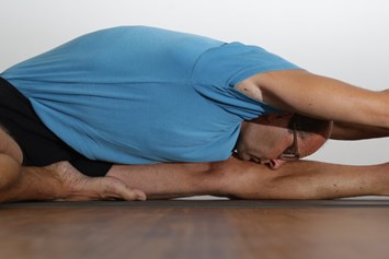 Yoga: Hannes Hochmeister Iyengar - Ooom Yogastudio