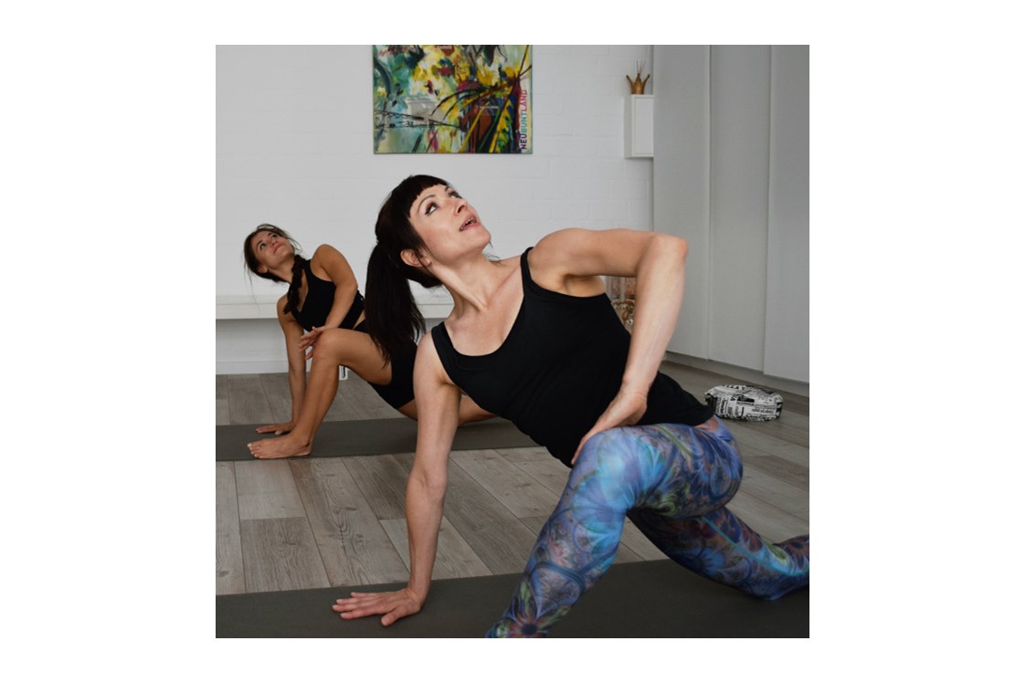 Yoga: Bhoga‑Yoga – Yoga für Anfänger & Erfahrene unter persönlicher Anleitung in kleinen Gruppen - Bhoga-Yoga  . Tatjana Obermann . Yogalehrerin BDY . ZPP zertifiziert