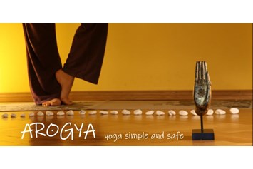 Yoga: Arogya - Yoga simpel and safe