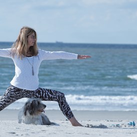 Yoga: Happyoga Lingen
Hatha Yoga
für Anfänger, Wiedereinsteiger, Fortgeschrittene
für jeden - Happy Yoga Lingen Barbara Strube