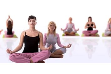 Yoga: https://scontent.xx.fbcdn.net/hphotos-xaf1/t31.0-8/s720x720/10256024_886072328074589_1450033311404982981_o.jpg - Yogama