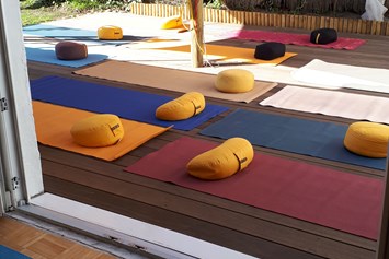 Yoga: Yoga-Außenplattform (bei gutem Wetter) - Yoga in Schenefeld