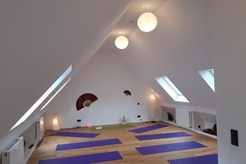 Yoga: WILLKOMMEN BEI ASAna Yoga Studio - 55129 Mainz Hechstheim - ASana Yoga Mainz
