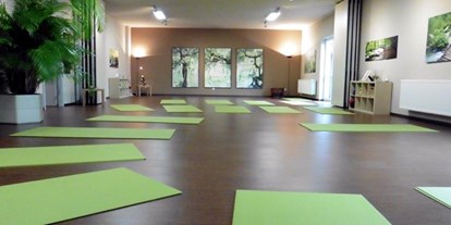 Yoga course - Ladenburg - https://scontent.xx.fbcdn.net/hphotos-xta1/t31.0-8/s720x720/12238260_1177579092256532_7233371556343515890_o.jpg - Yoga & Seminar-Zentrum Mannheim