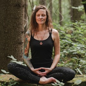 Yoga: Wenn wir uns mit der Natur verbinden, verbinden wir uns auch (wieder) mit unserer eigenen Natur. - Sanfte Kriegerin - Yvonne Sanders